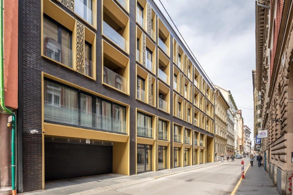 Modern Apt In Authentic Central Area Budapeste Exterior foto