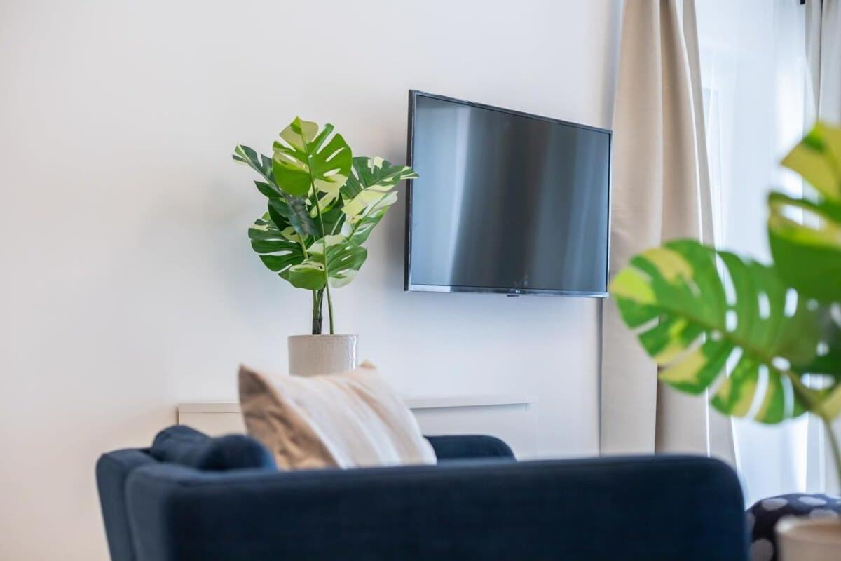 Modern Apt In Authentic Central Area Budapeste Exterior foto